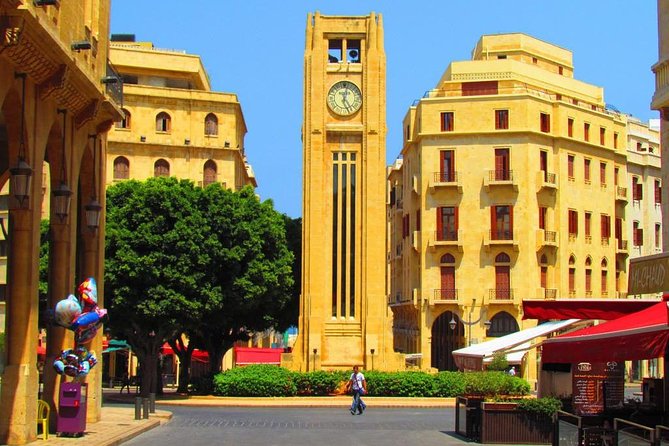 Beirut Walking Tour - Discover Beirut by foot - Martyrs’ Square and the city’s difficult memory