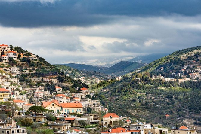 Full-Day Private Tour to Beiteddine, Deir El Qamar, Mousa Palace - Deir El Qamar: a compact town with many layers