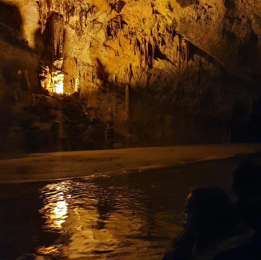 Jeita-Byblos-Baalbek & Cedars w/pickup, guide, entries+lunch - Who should book this experience?