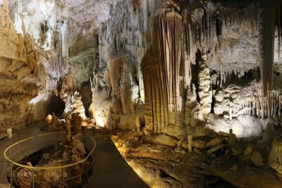 Lebanon’s Treasures: Jeita Grotto and Harissa Private Tour