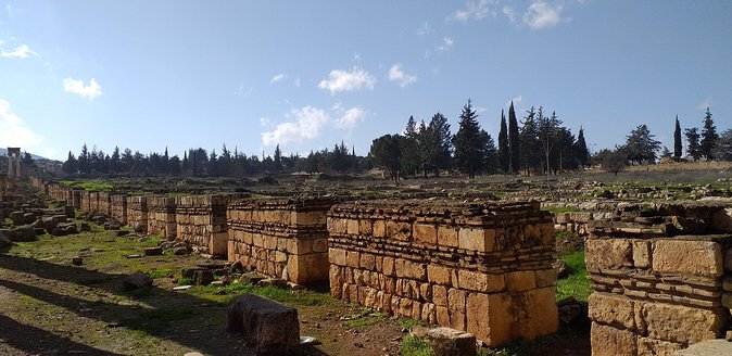 Private Anjar and Baalbek Tour from Beirut with Departure Ticket - The wider Baalbek sanctuary and its giant stones