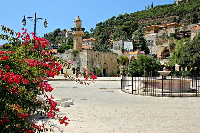 Private Guided Tour of Beiteddine and Deir el Qamar - Fakhreddine’s Mosque in 15 minutes