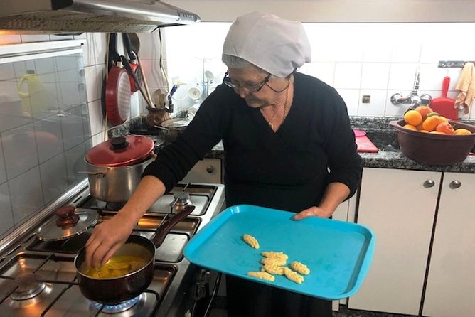 Private Lebanese Cooking Class in Beirut with Amal + Transfers - Sitting Down to a Traditional Lebanese Lunch