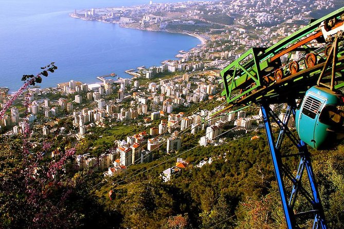 PRIVATE tour to Jeita Grottos, Harissa Shrine & Byblos City - What the guide adds to the day