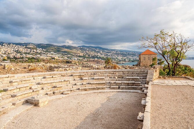 Small Group Tours to Jeita Grotto and Byblos with tickets - Byblos Castle and the view over the archaeological site