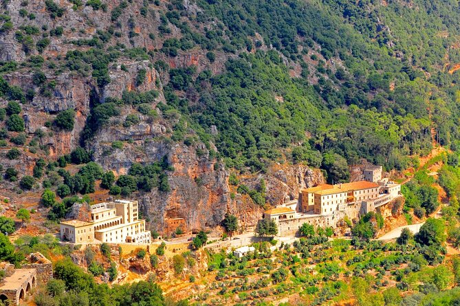 Small Group Tours to Qadisha Valley, Bcharre and Cedars with lunch and all fees - Lunch in Bcharré and the practical value of inclusion