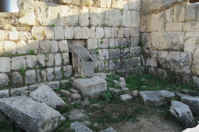 Temple of Eshmun - Mleeta Landmark - Beaufort Castle - Lunch in Jarjouaa: a useful pause in the middle